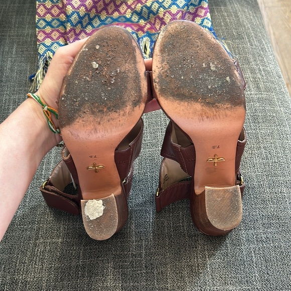 Brown heels with faux leather front design - Picture 6 of 6